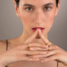 Lade das Bild in den Galerie-Viewer, Broken Vintage Ring