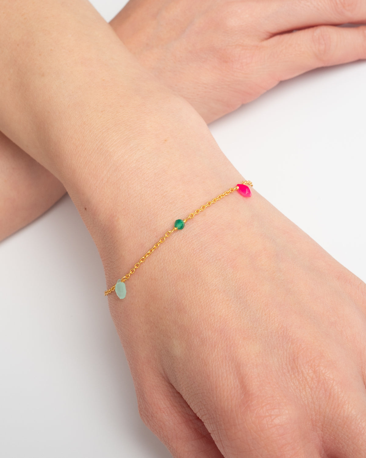 Velvet Garden Armband – pop up aus vergoldetem Sterling Silber mit Amethyst, blauem Topas, Peridot, Granat, Bergkristall, Citrin
