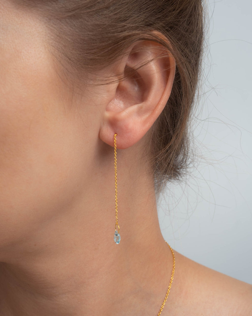 Drippity Drop Ohrring – blissful blue, vergoldet aus vergoldetem Sterling Silber mit hellblauem Topas, Ansicht 2
