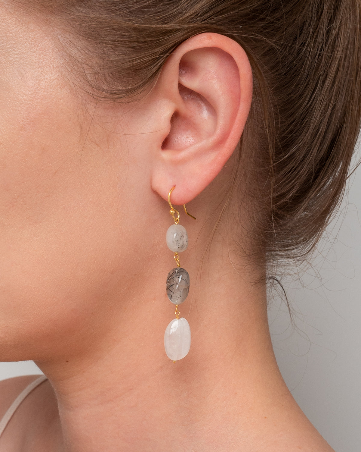 Pebble Ohrring aus vergoldetem Sterling Silber mit Rutilquarz