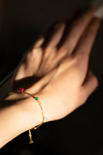 Lade das Bild in den Galerie-Viewer, Velvet Garden Armband
