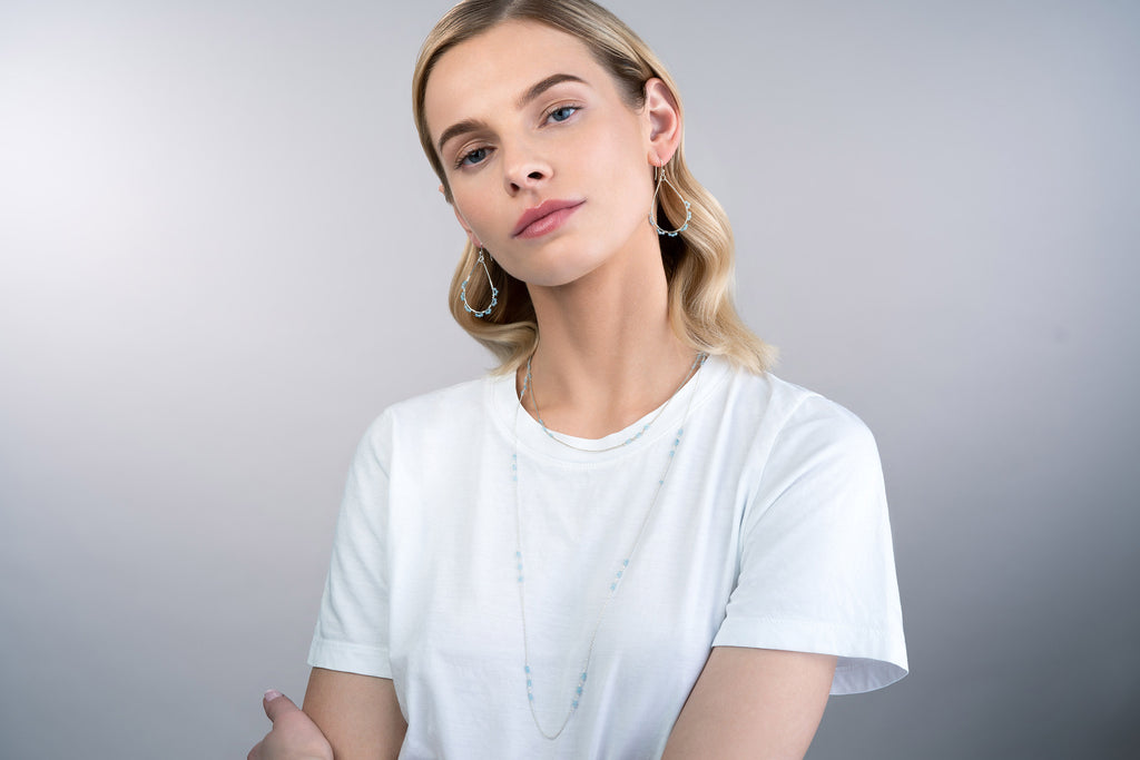 Petit Jardin Kette lang – blissful blue, Silber aus Sterling Silber mit blauem Chalcedon, Ansicht 2