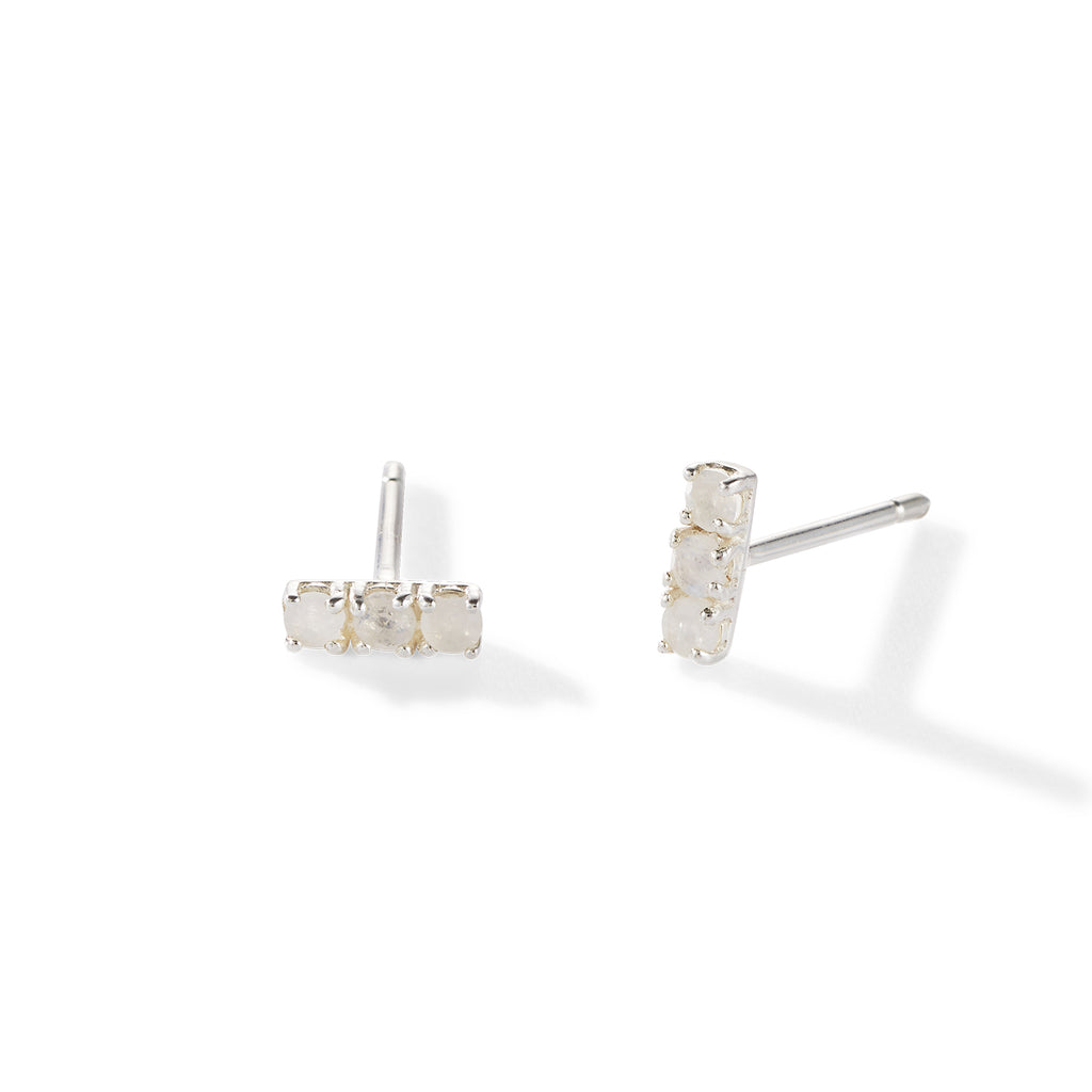 Sweet Lullaby Ohrring – playful white, Silber aus Sterling Silber mit Mondstein