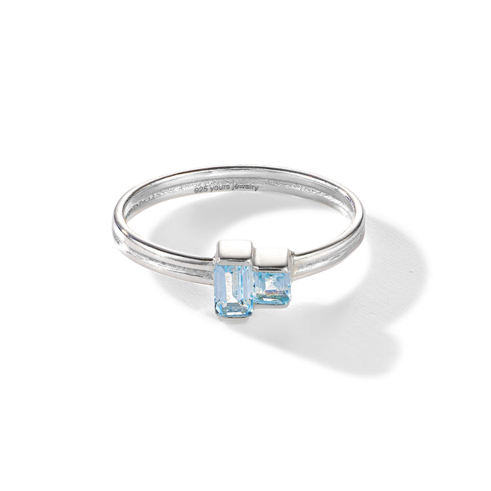 Cheek to cheek Ring – hellblauer Topas aus Sterling Silber mit hellblauem Topas